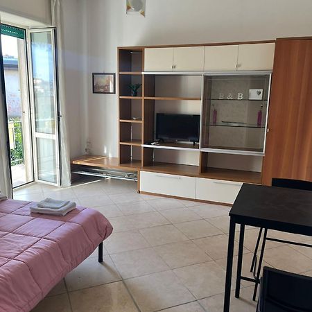 דירות נאפולי Casa Vacanza D&M מראה חיצוני תמונה